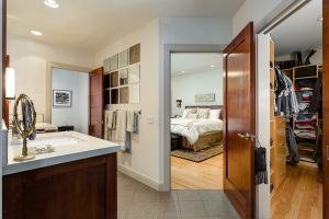 La Canada master suite fit for a king