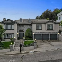 2126 Rimcrest Dr Glendale