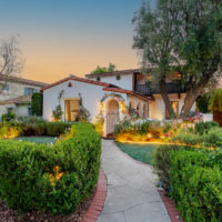 1163 Geneva Glendale