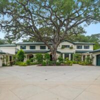 519 Meadow Grove La Canada