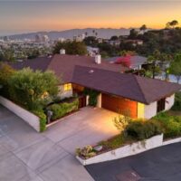 1625 Oakengate Drive Glendale