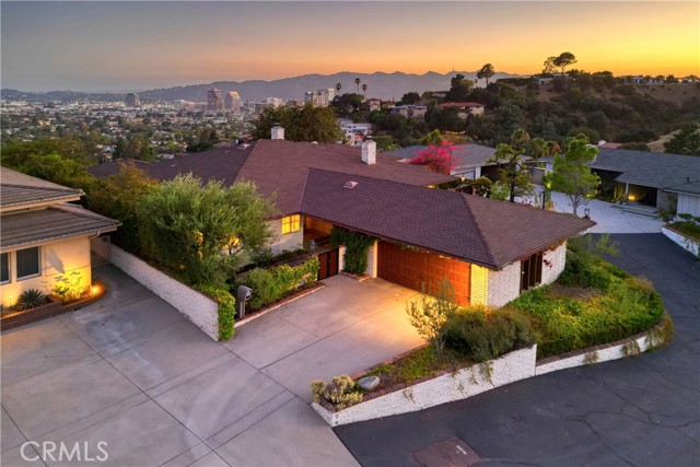 1625 Oakengate Drive Glendale